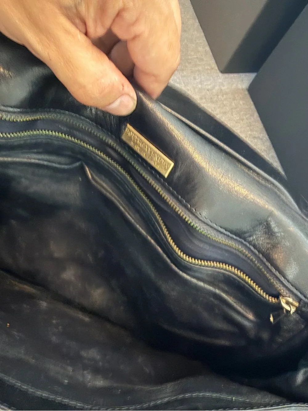Authentic Bottega Veneta Black Leather Portfolio Clutch Made in Italy